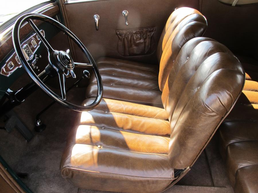  Nash Series 980 Convertible Victoria 1932 года  (фото 7 из 12)